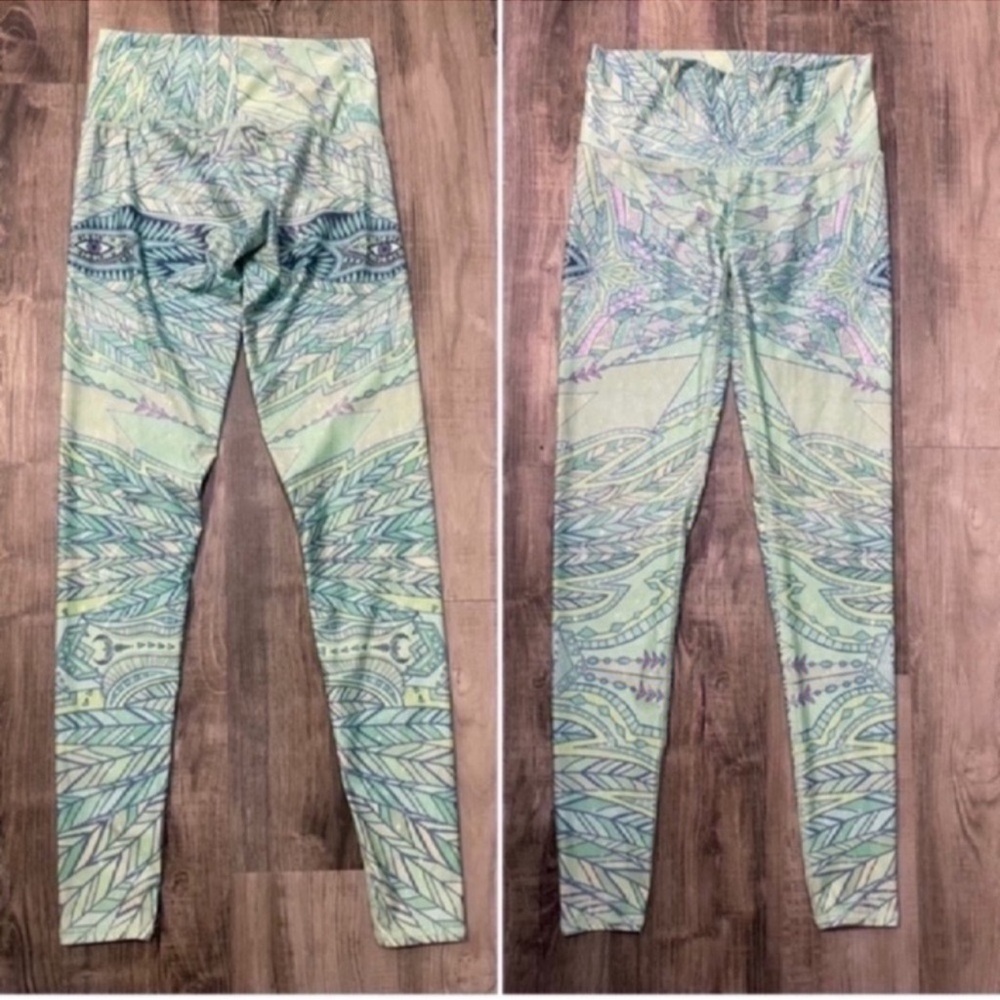 Teeki Leafy Blue and Green Leggings S - Picture 6 of 6